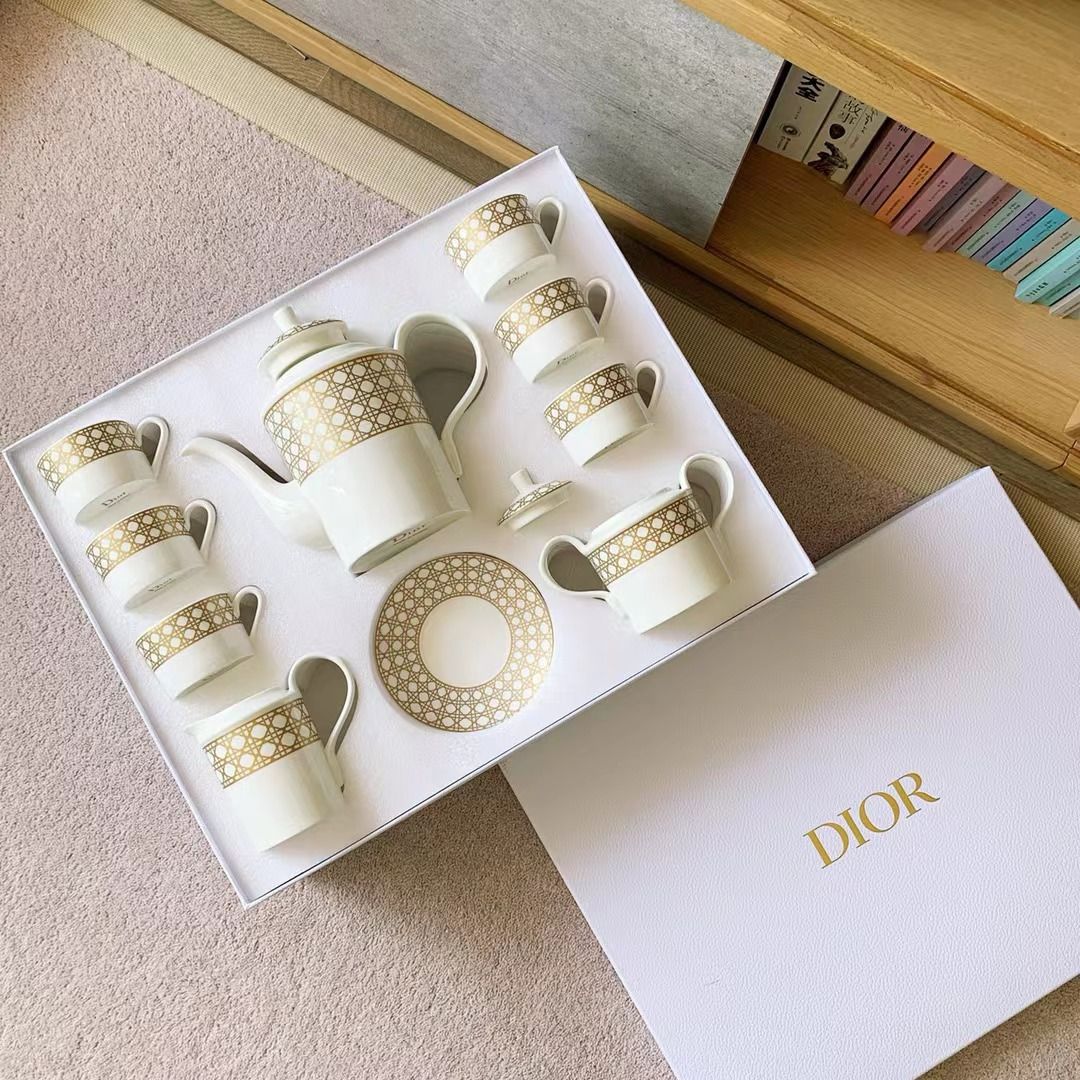 Dior tea set for six people